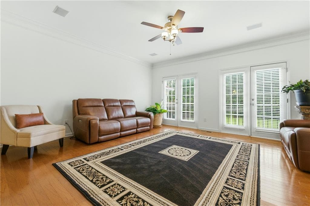 3 bedroom, 4 bathroom, 2,646 sq ft townhouse for sale at 3976 Old Atlanta Station Court 8, Atlanta, GA 30339 — photo 3