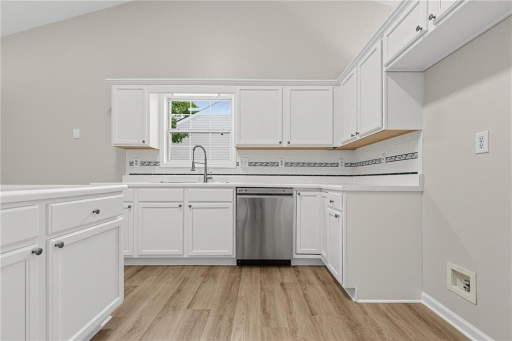 3 bedroom, 2 bathroom, 2,248 sq ft single family residence for sale at 2720 Matlin Way, Buford, GA 30519 — photo 8