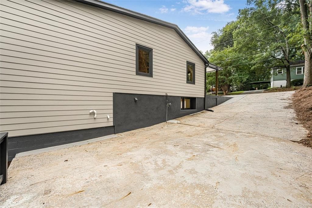 3 bedroom, 4 bathroom, 2,600 sq ft single family residence for sale at 169 Woods Drive, Marietta, GA 30060 — photo 7