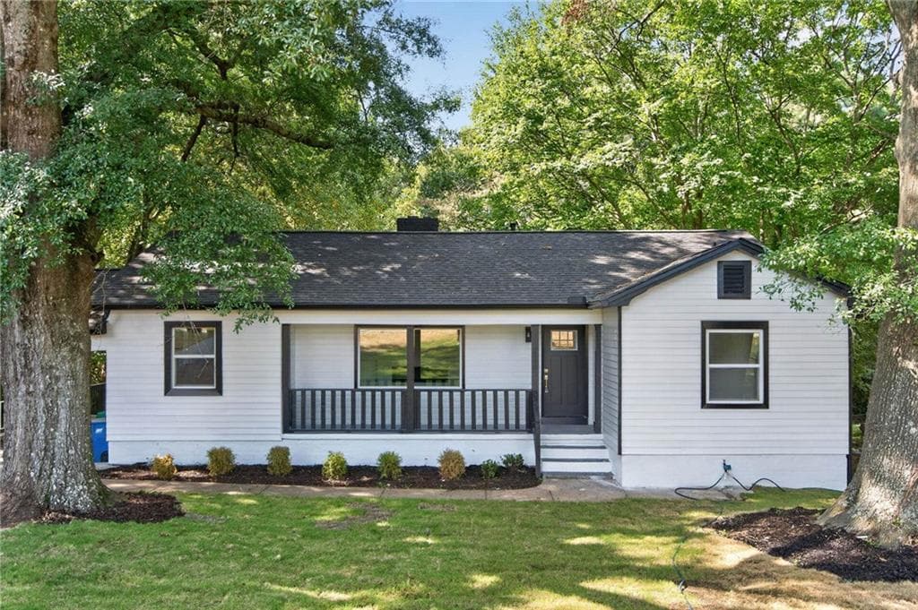 4 bedroom, 3 bathroom, 2,247 sq ft single family residence for sale at 2880 Old Norcross Road, Tucker, GA 30084 — photo 5