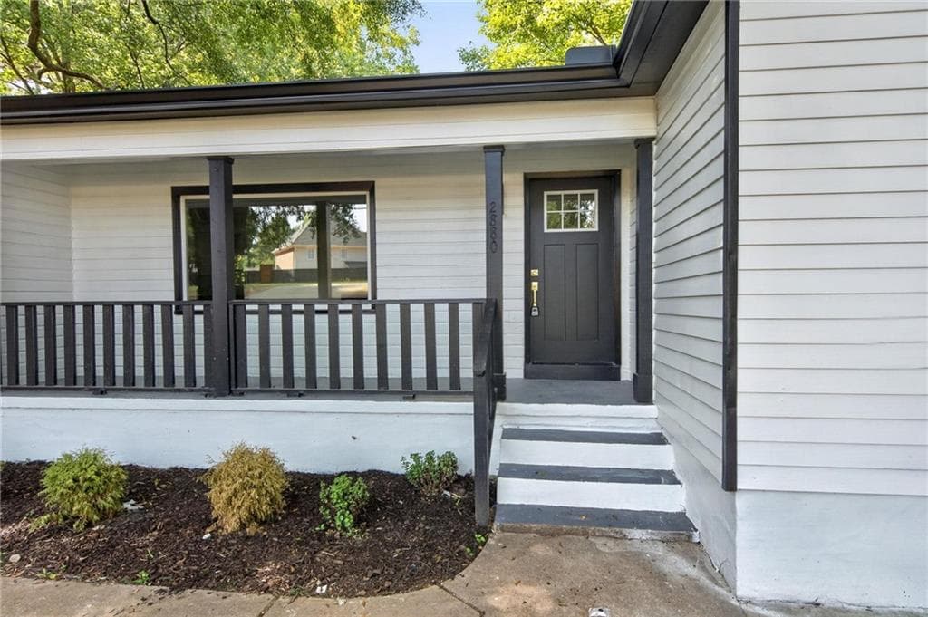 4 bedroom, 3 bathroom, 2,247 sq ft single family residence for sale at 2880 Old Norcross Road, Tucker, GA 30084 — photo 6