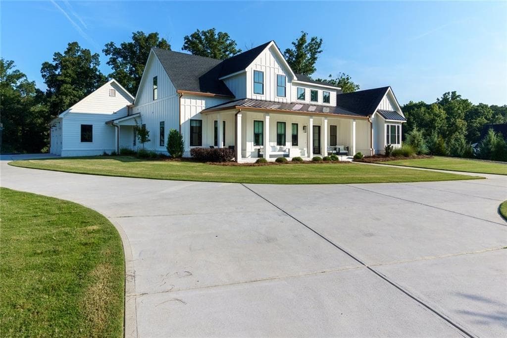 5 bedroom, 7 bathroom, 5,500 sq ft single family residence for sale at 2129 Sugar Pike Road, Woodstock, GA 30188 — photo 3