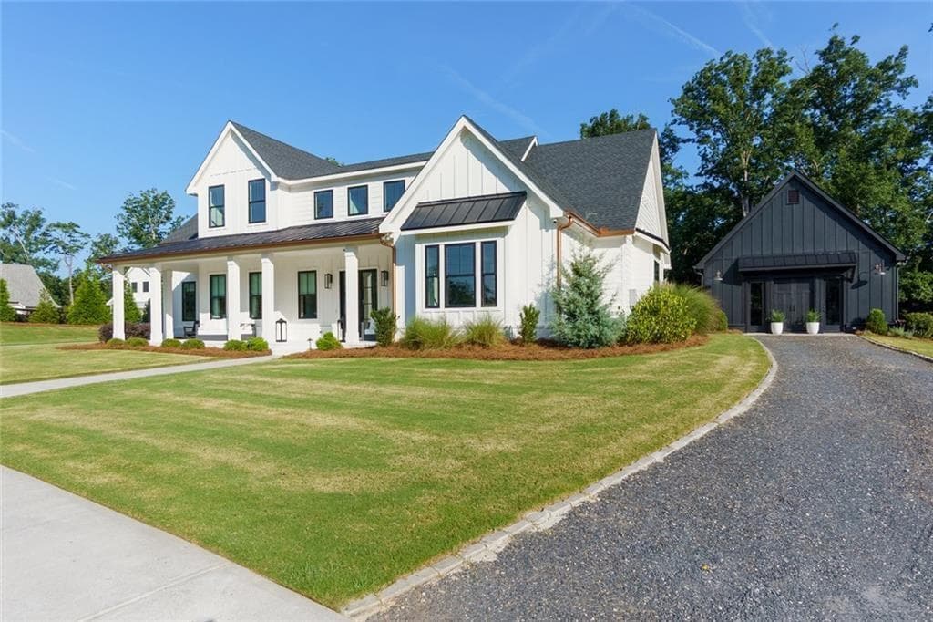 5 bedroom, 7 bathroom, 5,500 sq ft single family residence for sale at 2129 Sugar Pike Road, Woodstock, GA 30188 — photo 4