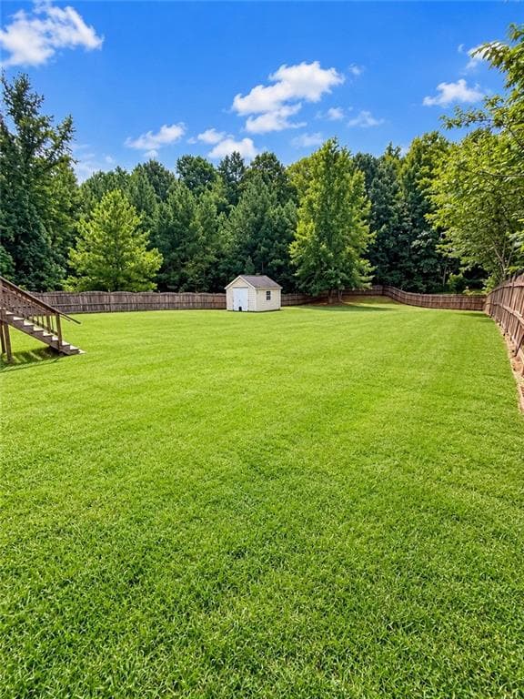 4 bedroom, 4 bathroom, 3,405 sq ft single family residence under contract at 2016 Club Bay Drive, Villa Rica, GA 30180 — photo 3