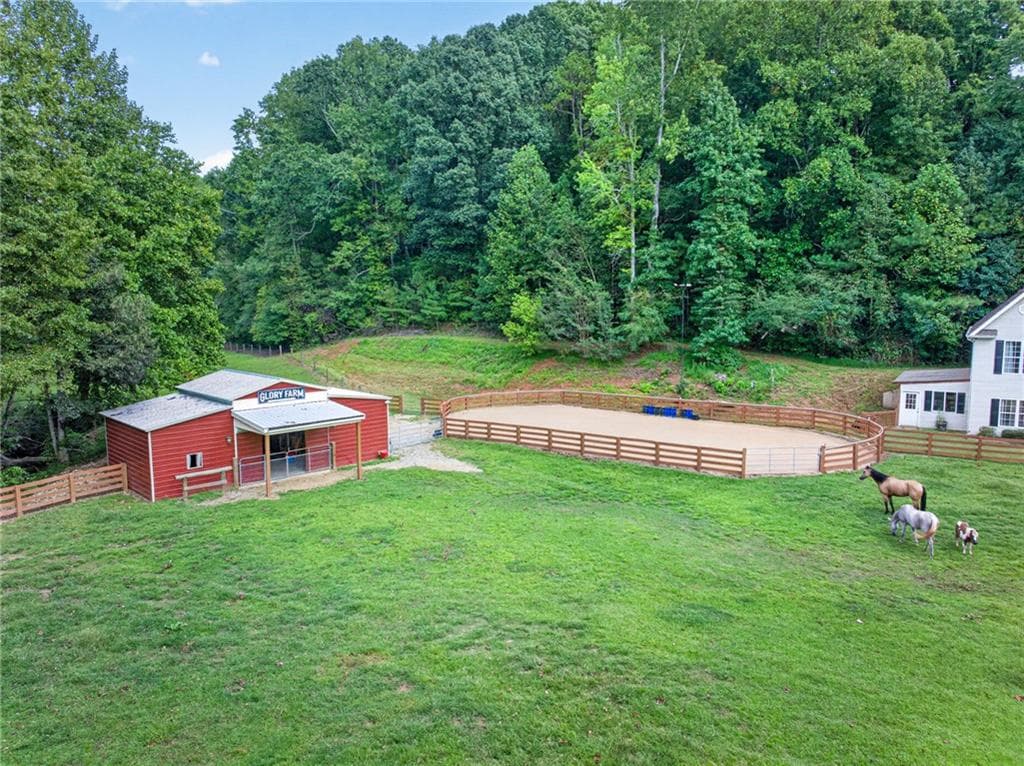 7 bedroom, 4 bathroom, 3,769 sq ft single family residence for sale at 4287 Pine Vale Road, Gainesville, GA 30507 — photo 3