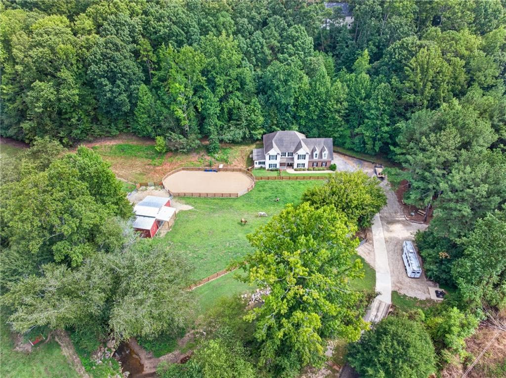 7 bedroom, 4 bathroom, 3,769 sq ft single family residence for sale at 4287 Pine Vale Road, Gainesville, GA 30507 — photo 4