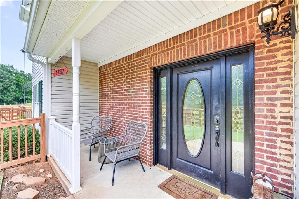 7 bedroom, 4 bathroom, 3,769 sq ft single family residence for sale at 4287 Pine Vale Road, Gainesville, GA 30507 — photo 8
