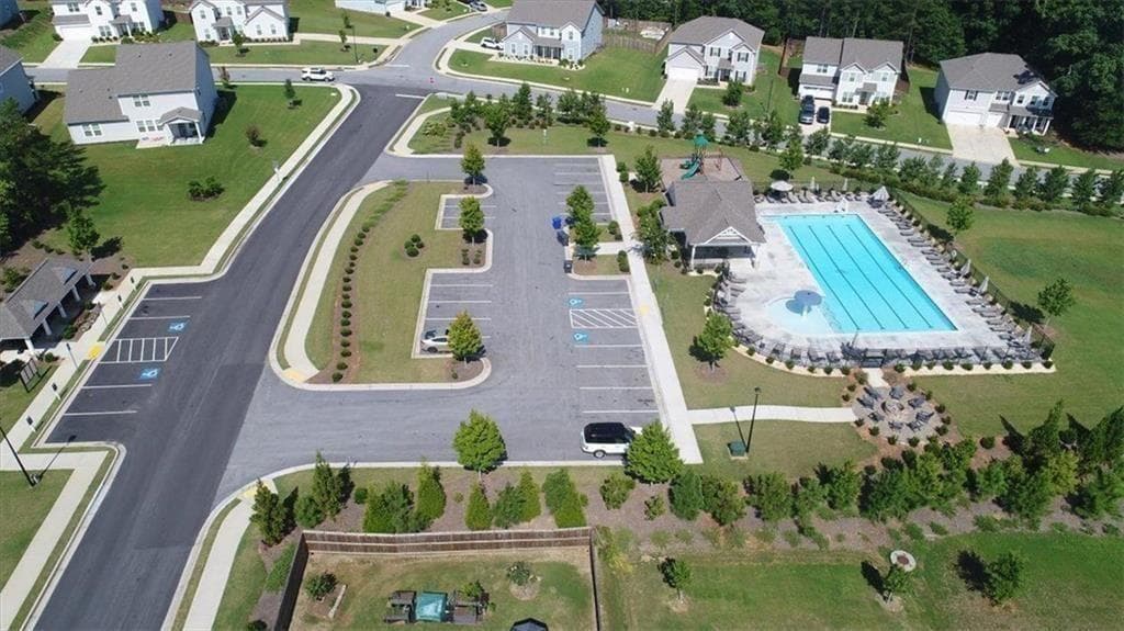 5 bedroom, 3 bathroom, 2,691 sq ft single family residence for sale at 2131 BLACKBIRD Circle, Covington, GA 30016 — photo 6