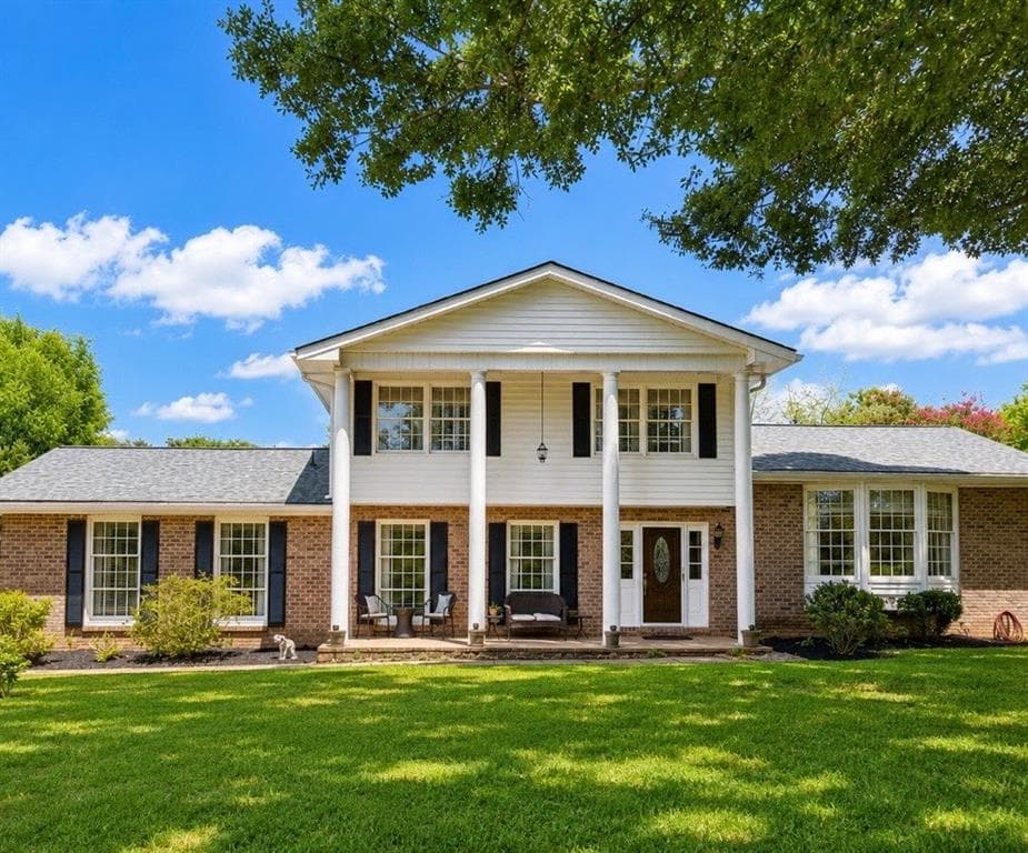 4 bedroom, 3 bathroom, 2,548 sq ft single family residence for sale at 43 Ridgeview Drive, Silver Creek, GA 30173 — photo 1 of 38