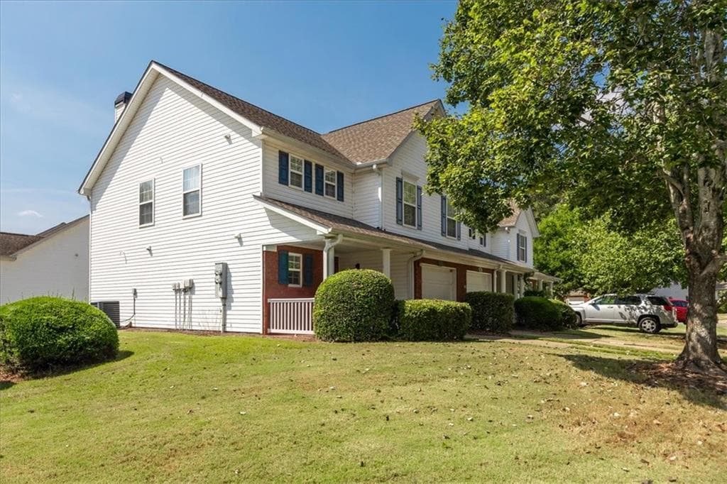 2 bedroom, 3 bathroom, 1,403 sq ft home for sale at 245 Cottonwood Creek Circle, Canton, GA