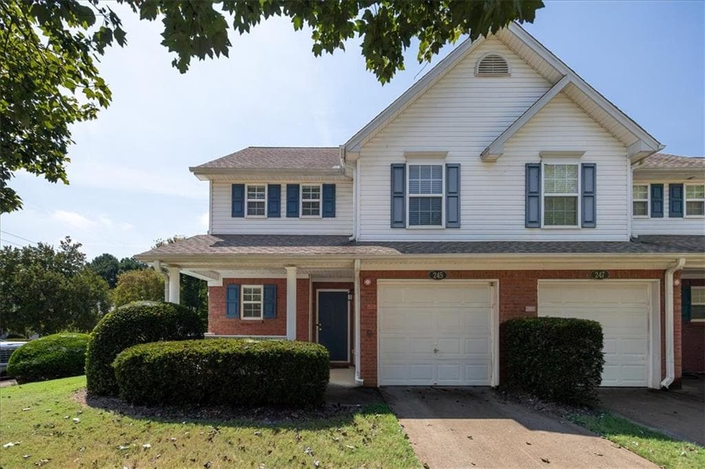 2 bedroom, 3 bathroom, 1,403 sq ft townhouse for sale at 245 Cottonwood Creek Circle, Canton, GA 30114 — photo 2