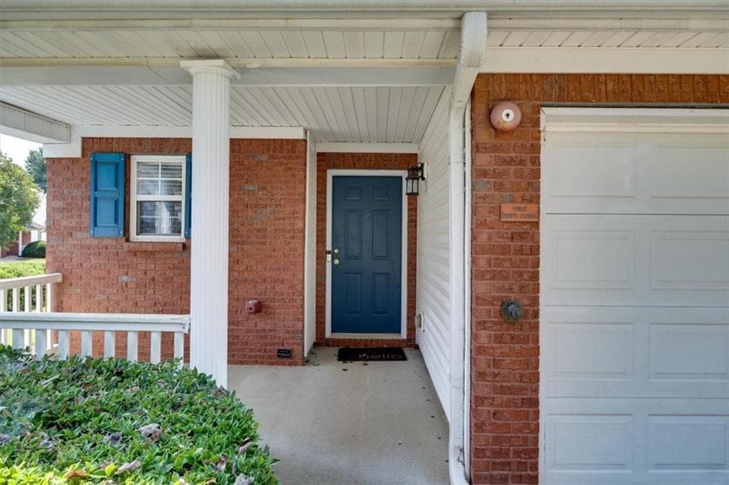 2 bedroom, 3 bathroom, 1,403 sq ft townhouse for sale at 245 Cottonwood Creek Circle, Canton, GA 30114 — photo 3