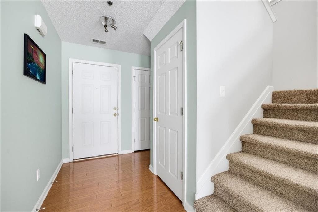 2 bedroom, 3 bathroom, 1,403 sq ft townhouse for sale at 245 Cottonwood Creek Circle, Canton, GA 30114 — photo 4