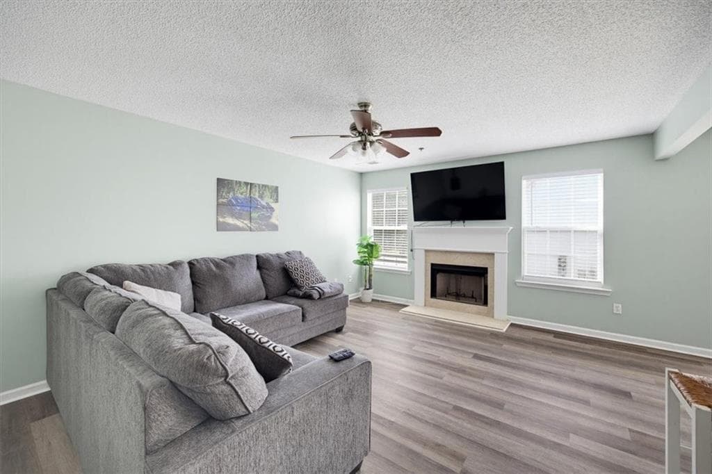 2 bedroom, 3 bathroom, 1,403 sq ft townhouse for sale at 245 Cottonwood Creek Circle, Canton, GA 30114 — photo 5