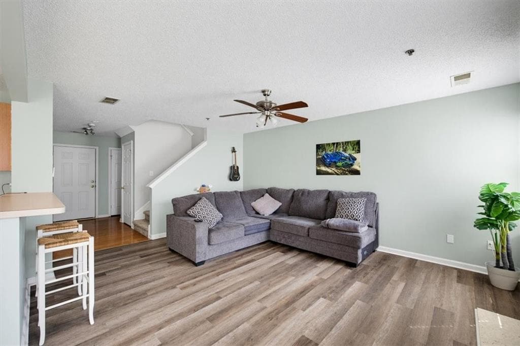 2 bedroom, 3 bathroom, 1,403 sq ft townhouse for sale at 245 Cottonwood Creek Circle, Canton, GA 30114 — photo 7