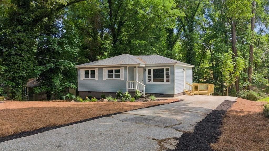 3 bedroom, 1 bathroom, 784 sq ft single family residence for sale at 612 Hickory Trail, Mableton, GA 30126