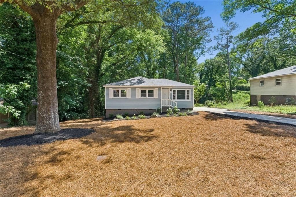 3 bedroom, 1 bathroom, 784 sq ft single family residence for sale at 612 Hickory Trail, Mableton, GA 30126 — photo 2