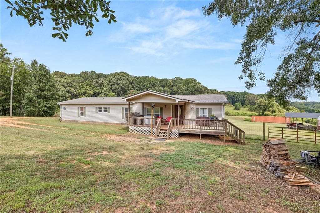 4 bedroom, 3 bathroom, 2,184 sq ft single family residence for sale at 4597 Highway 334, Commerce, GA 30530 — photo 2