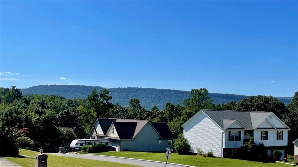 4 bedroom, 3 bathroom, 2,088 sq ft single family residence for sale at 301 Hidden Oaks Drive, Flintstone, GA 30725 — photo 5