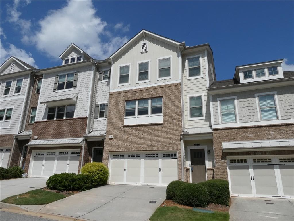 4 bedroom, 4 bathroom, 2,614 sq ft townhouse for sale at 2277 Fremont Drive 4, Marietta, GA 30068 — photo 2