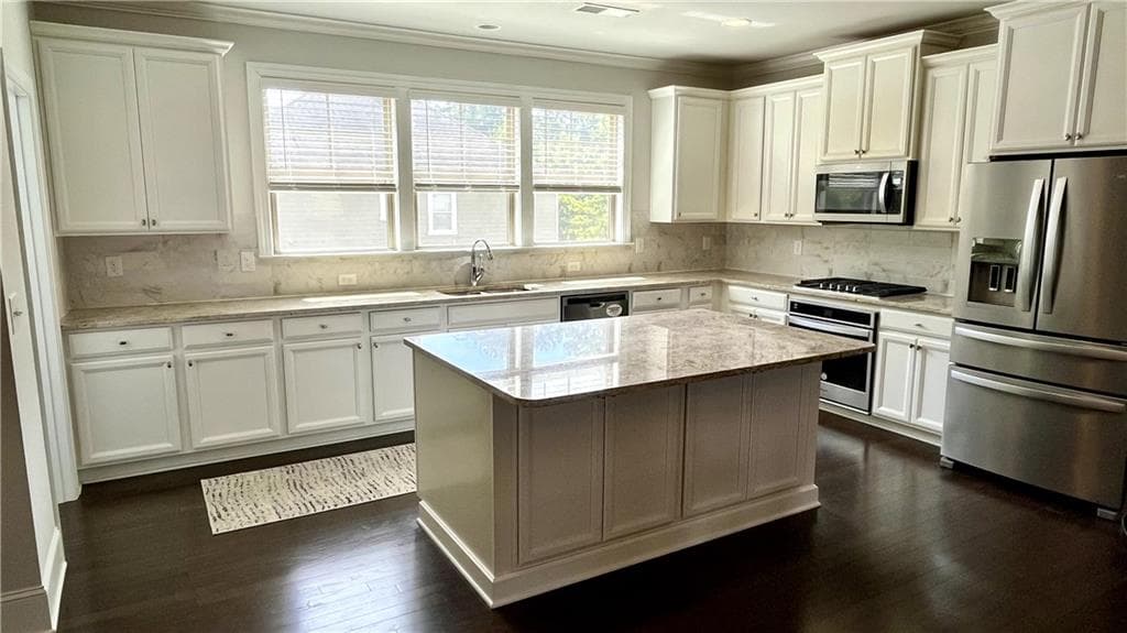 4 bedroom, 4 bathroom, 2,614 sq ft townhouse for sale at 2277 Fremont Drive 4, Marietta, GA 30068 — photo 3