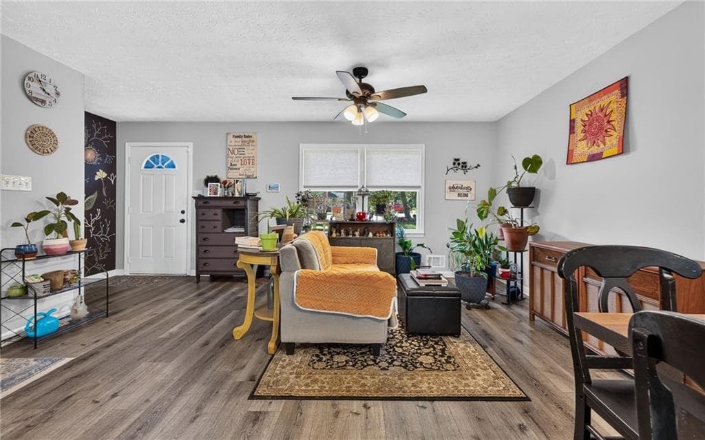 3 bedroom, 2 bathroom, 1,700 sq ft single family residence for sale at 67 Ann Court, Mcdonough, GA 30253 — photo 5