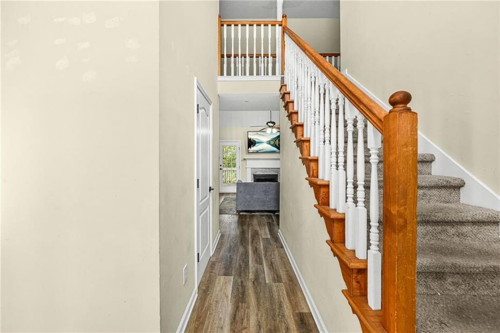 5 bedroom, 5 bathroom, 3,204 sq ft single family residence for sale at 1347 Vine Circle, Mcdonough, GA 30253 — photo 4