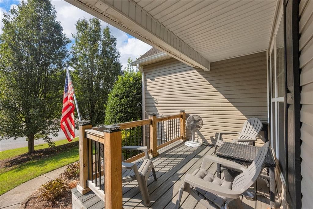 4 bedroom, 2 bathroom, 2,773 sq ft single family residence for sale at 89 Katie Spring Lane, Jefferson, GA 30549 — photo 5