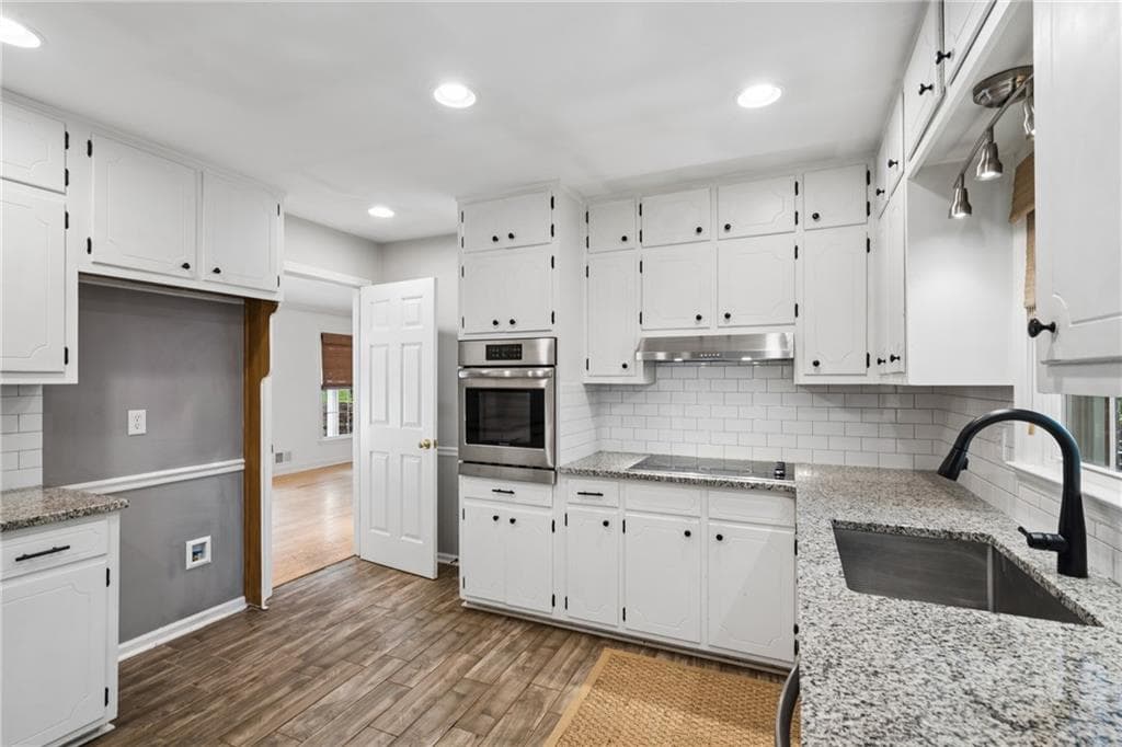 4 bedroom, 2 bathroom, 2,122 sq ft single family residence for sale at 6855 Ramundo Drive, Atlanta, GA 30360 — photo 9