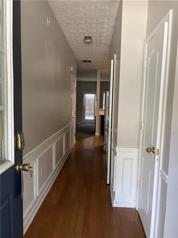 3 bedroom, 3 bathroom, 1,518 sq ft townhouse for sale at 3004 Heritage Villas Drive, Lithonia, GA 30038 — photo 2