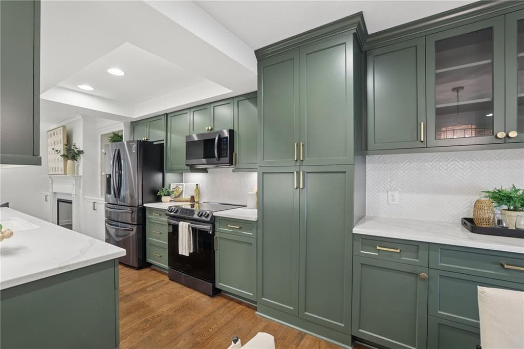 3 bedroom, 4 bathroom, 2,034 sq ft condominium under contract at 83 Ivy Trail, Atlanta, GA 30342 — photo 9