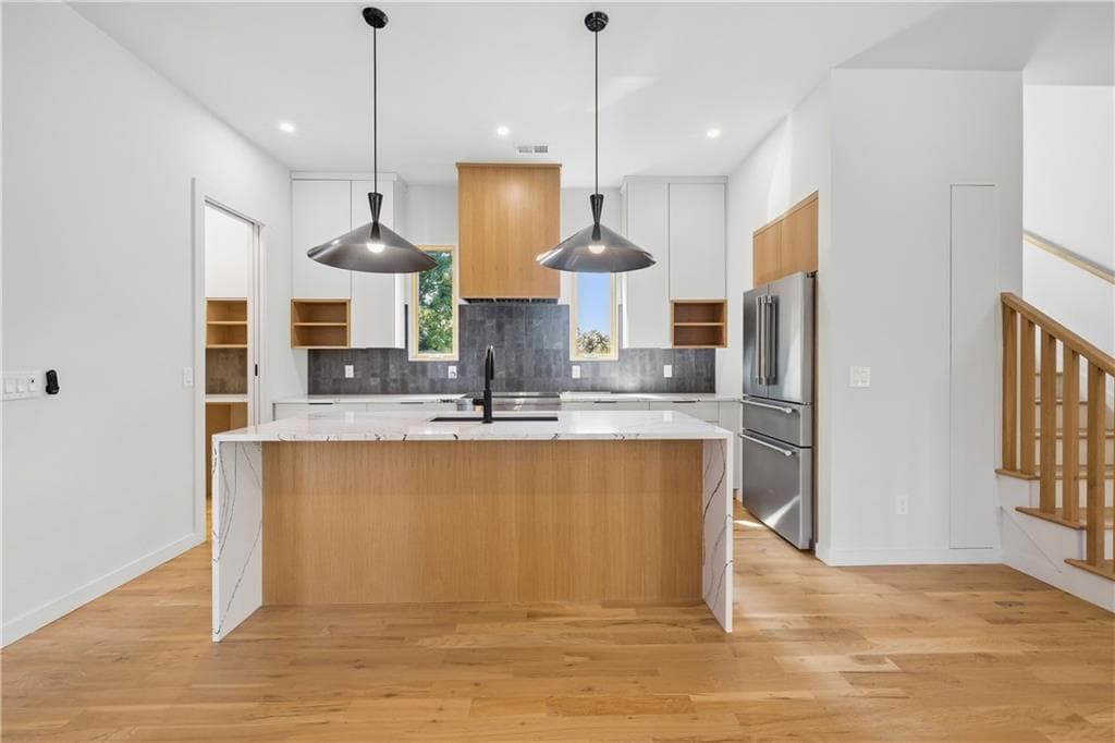 5 bedroom, 4 bathroom townhouse for sale at 1010 Boulevard SE A, Atlanta, GA 30312 — photo 4