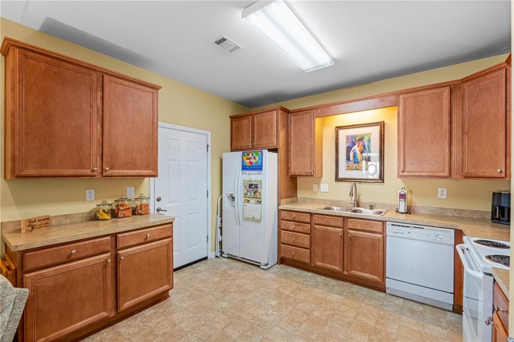 2 bedroom, 2 bathroom, 1,154 sq ft condominium for sale at 4232 Pondview Way, Oakwood, GA 30566 — photo 7