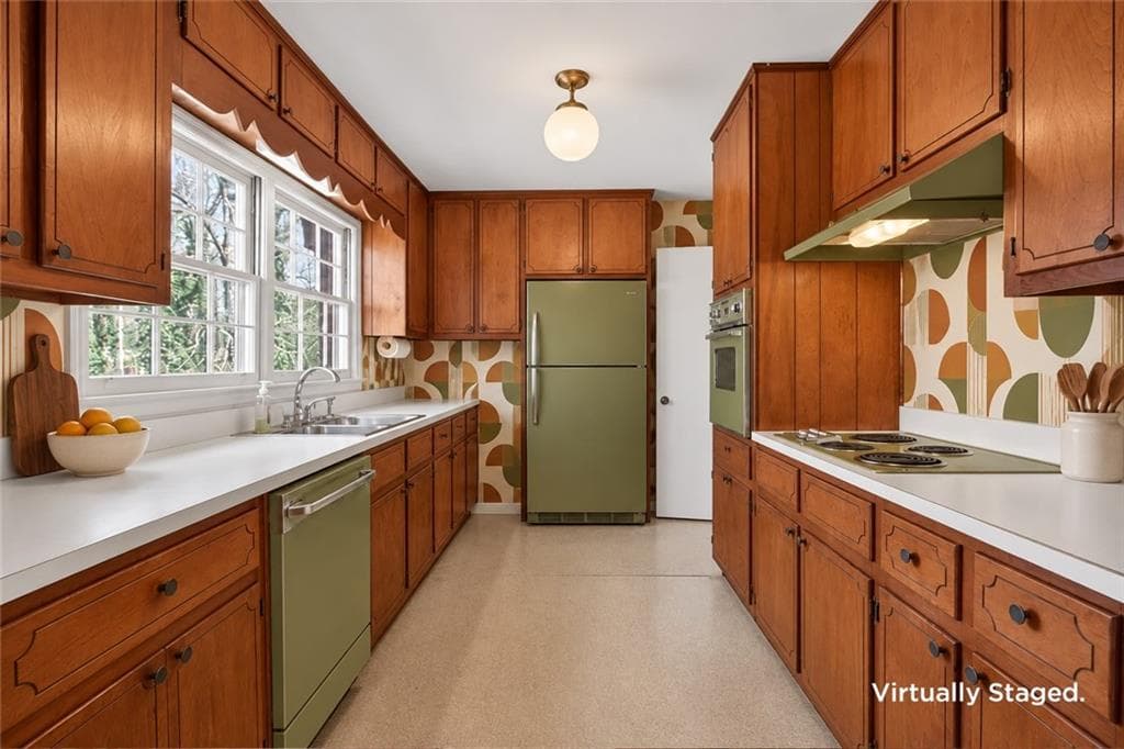 3 bedroom, 2 bathroom, 1,763 sq ft single family residence for sale at 2569 Sky Lane Dr, Marietta, GA 30062 — photo 7