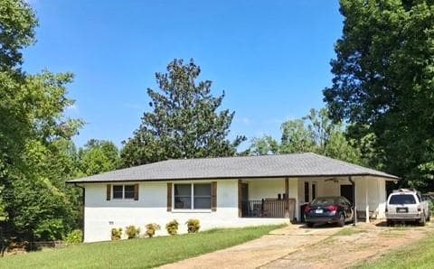 3 bedroom, 2 bathroom, 1,054 sq ft single family residence under contract at 1340 Center Street, Mableton, GA 30126 — photo 5