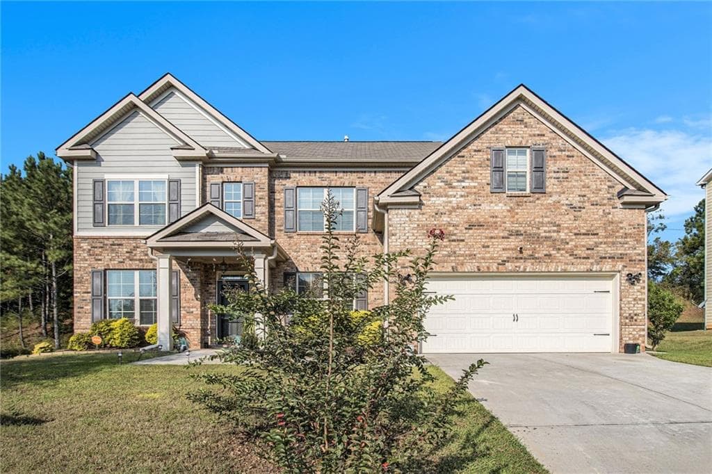 4 bedroom, 3 bathroom, 3,702 sq ft single family residence for sale at 240 Kestrel Circle, Covington, GA 30014