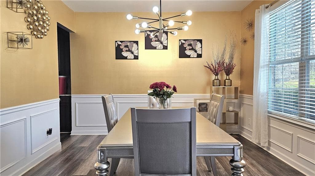 4 bedroom, 3 bathroom, 3,702 sq ft single family residence for sale at 240 Kestrel Circle, Covington, GA 30014 — photo 6