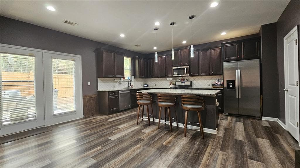 4 bedroom, 3 bathroom, 3,702 sq ft single family residence for sale at 240 Kestrel Circle, Covington, GA 30014 — photo 8