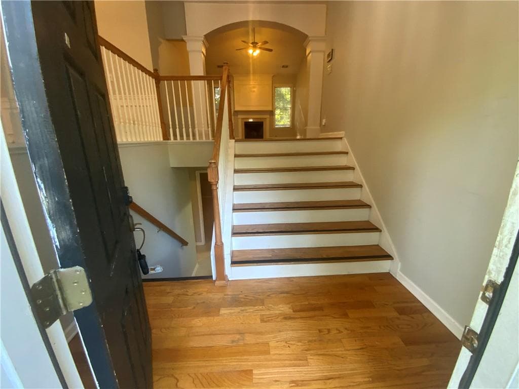 4 bedroom, 3 bathroom, 3,063 sq ft single family residence for sale at 3338 Maxwell Drive, Marietta, GA 30060 — photo 2