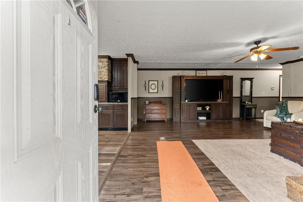 3 bedroom, 2 bathroom, 1,800 sq ft single family residence for sale at 93 Rider Road Spur, Dawsonville, GA 30534 — photo 5