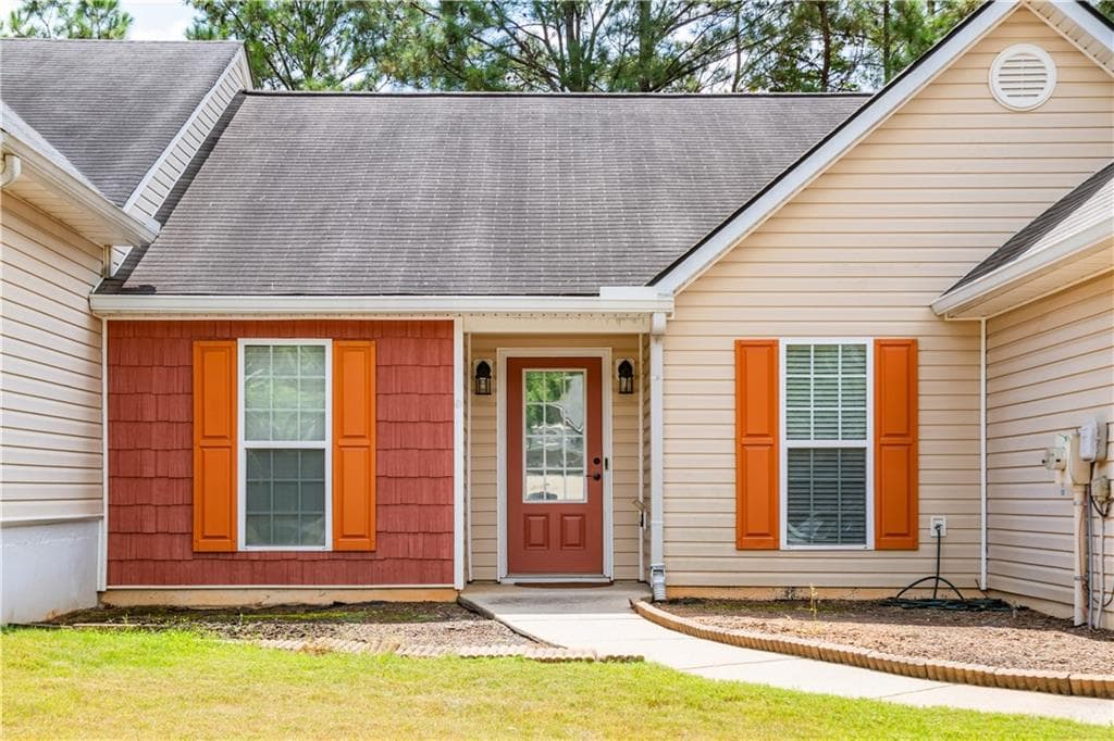 4 bedroom, 2 bathroom, 1,181 sq ft townhouse for sale at 5503 Union Pointe Place, Union City, GA 30291 — photo 2