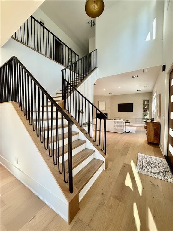 5 bedroom, 5 bathroom, 4,219 sq ft single family residence for sale at 2336 Brookhurst Drive, Dunwoody, GA 30338 — photo 7