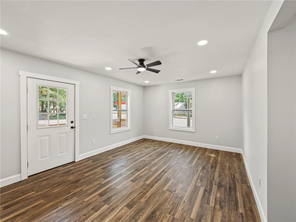 3 bedroom, 2 bathroom, 1,200 sq ft single family residence for sale at 1 Lucille Avenue, Rome, GA 30165 — photo 10