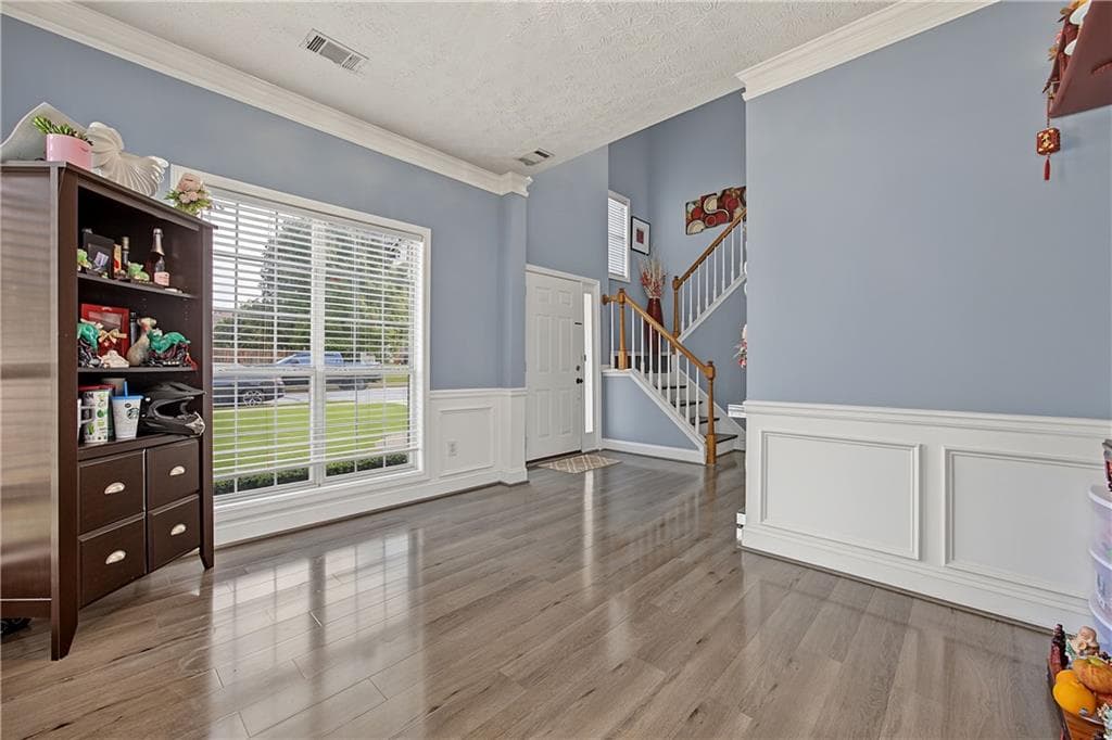3 bedroom, 3 bathroom, 1,694 sq ft single family residence for sale at 3465 Berwick South Drive, Duluth, GA 30096 — photo 3