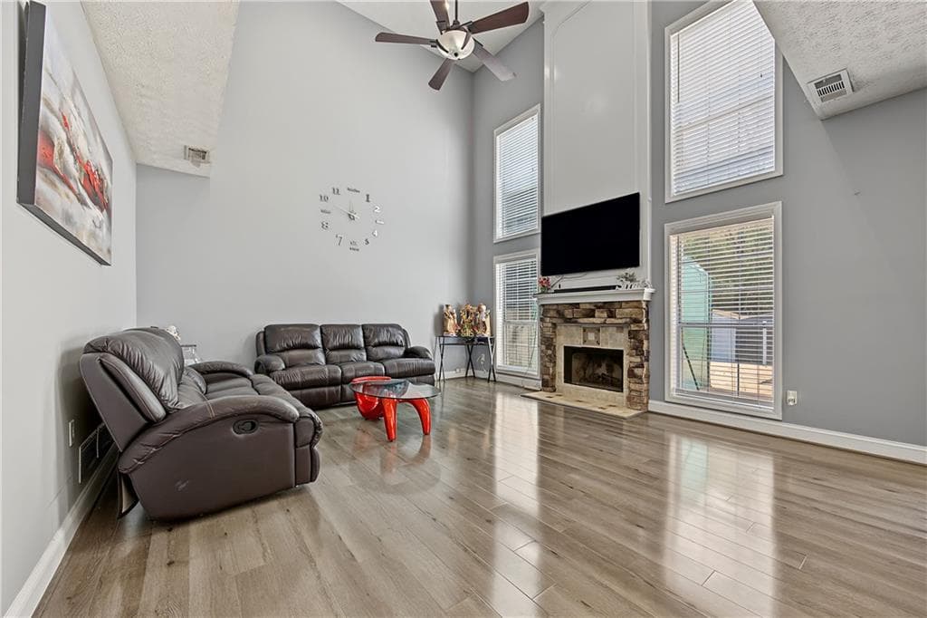 3 bedroom, 3 bathroom, 1,694 sq ft single family residence for sale at 3465 Berwick South Drive, Duluth, GA 30096 — photo 6