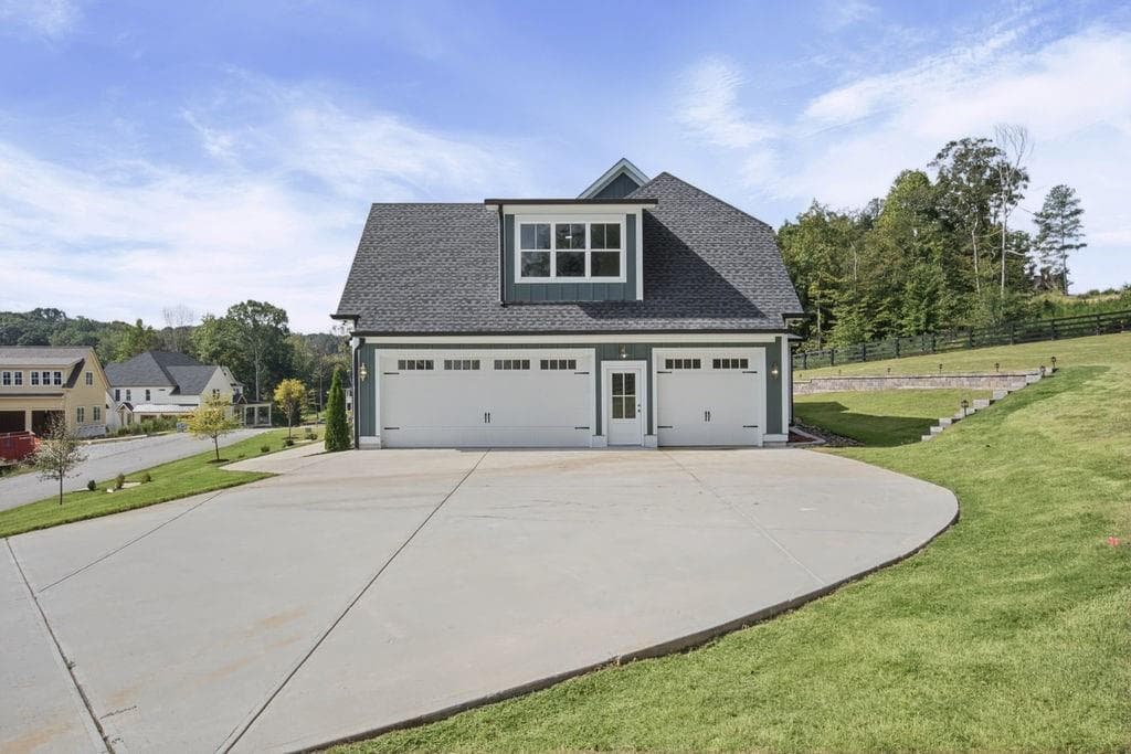 5 bedroom, 4 bathroom, 3,531 sq ft single family residence for sale at 3068 Turning Creek Trail, Dacula, GA 30019 — photo 3