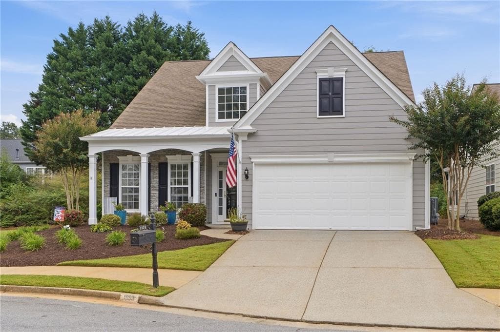 3 bedroom, 3 bathroom, 2,208 sq ft single family residence for sale at 1550 Seneca Avenue, Cumming, GA 30041 — photo 1 of 36
