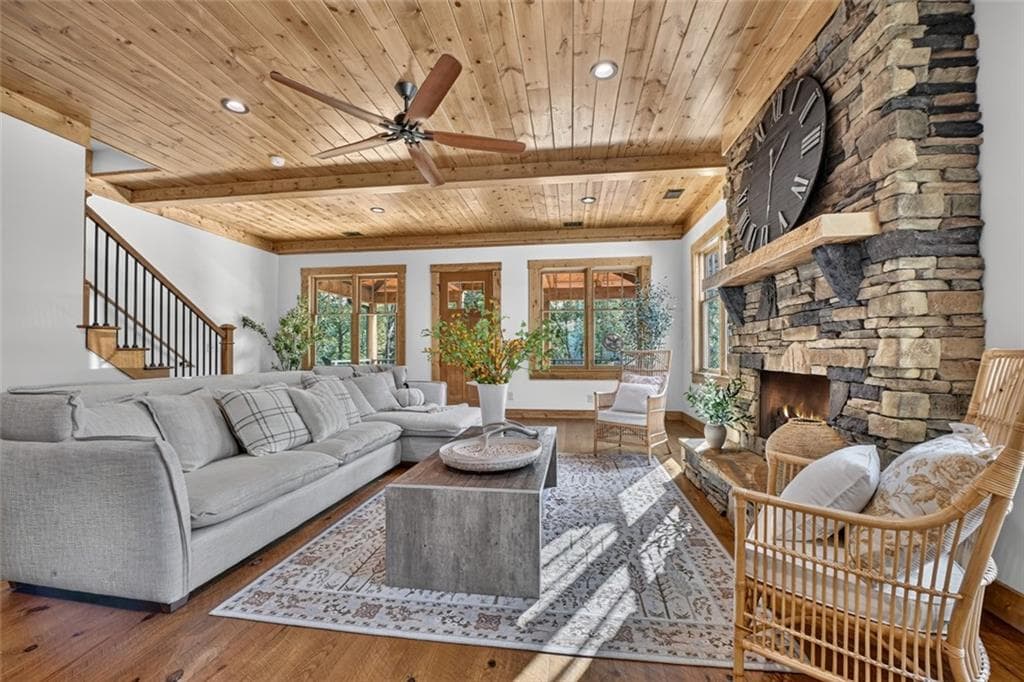 3 bedroom, 3 bathroom, 1,920 sq ft single family residence for sale at 91 Edgewater Drive, Ellijay, GA 30540 — photo 10