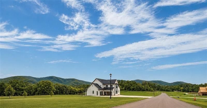 4 bedroom, 5 bathroom, 6,150 sq ft single family residence for sale at 126 Palisade Drive, Rydal, GA 30171 — photo 8