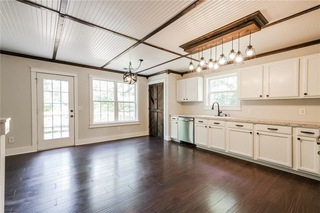 4 bedroom, 4 bathroom, 2,327 sq ft single family residence for sale at 434 Pine Tree Drive, Dawsonville, GA 30534 — photo 6